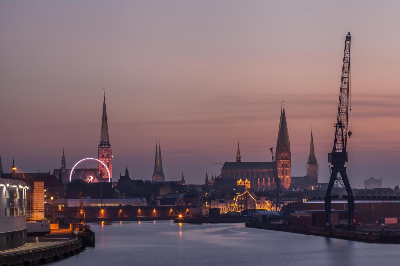 Hotel Die Reederin Lubeck Luaran gambar